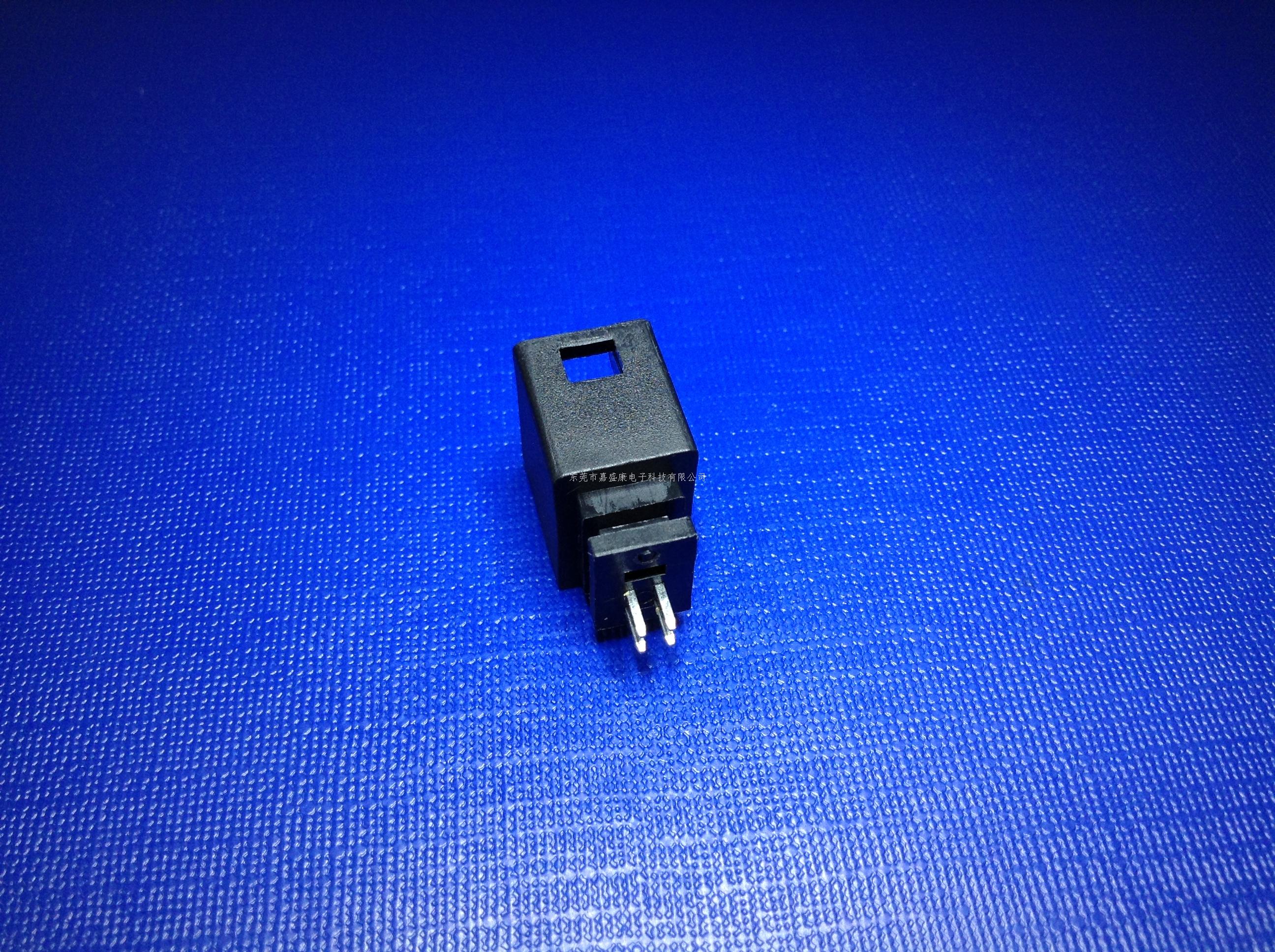 铃木USB 4P针座:33-1402-0238