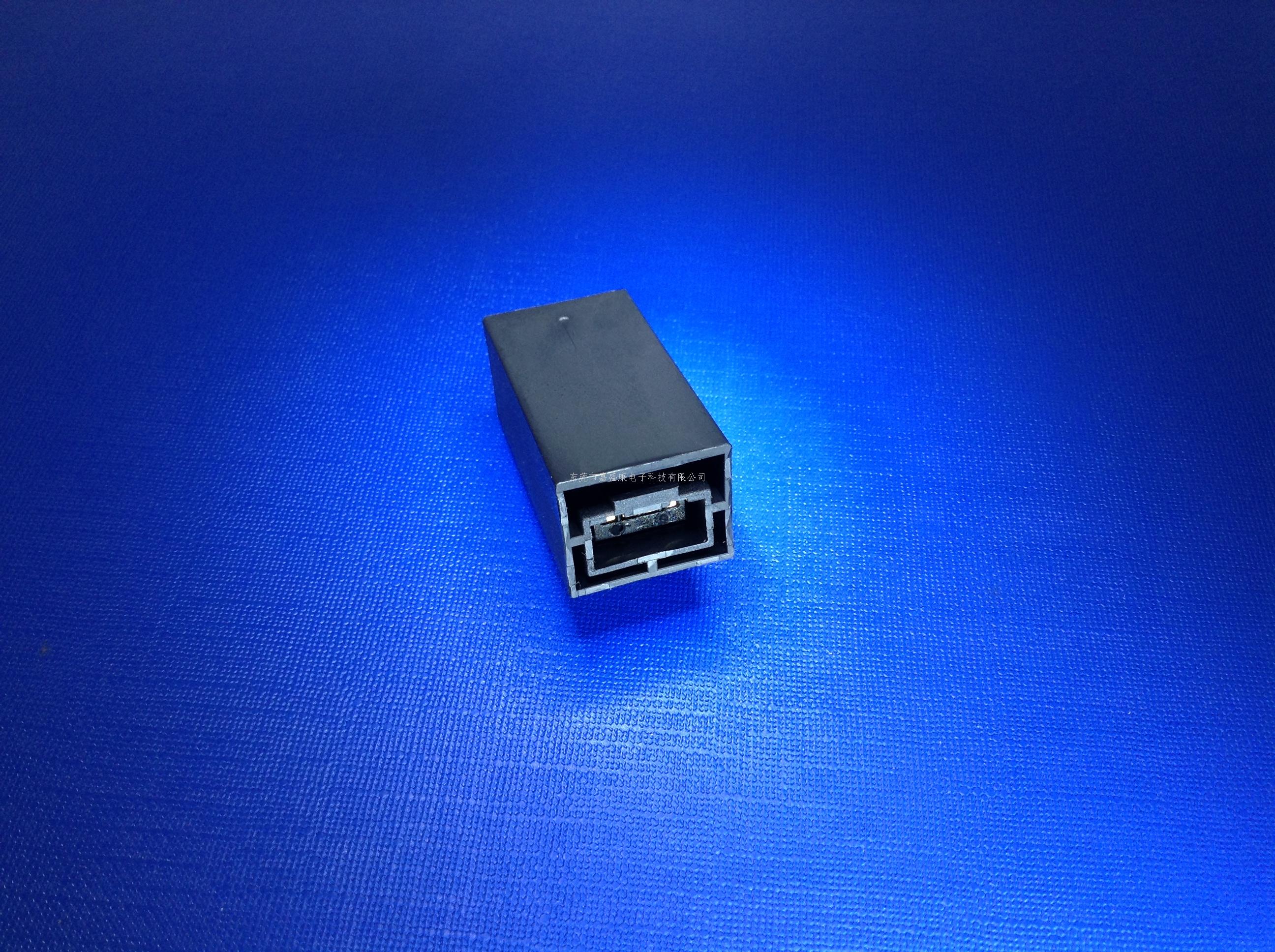 CRV-USB组装式母壳：22-1402-0312