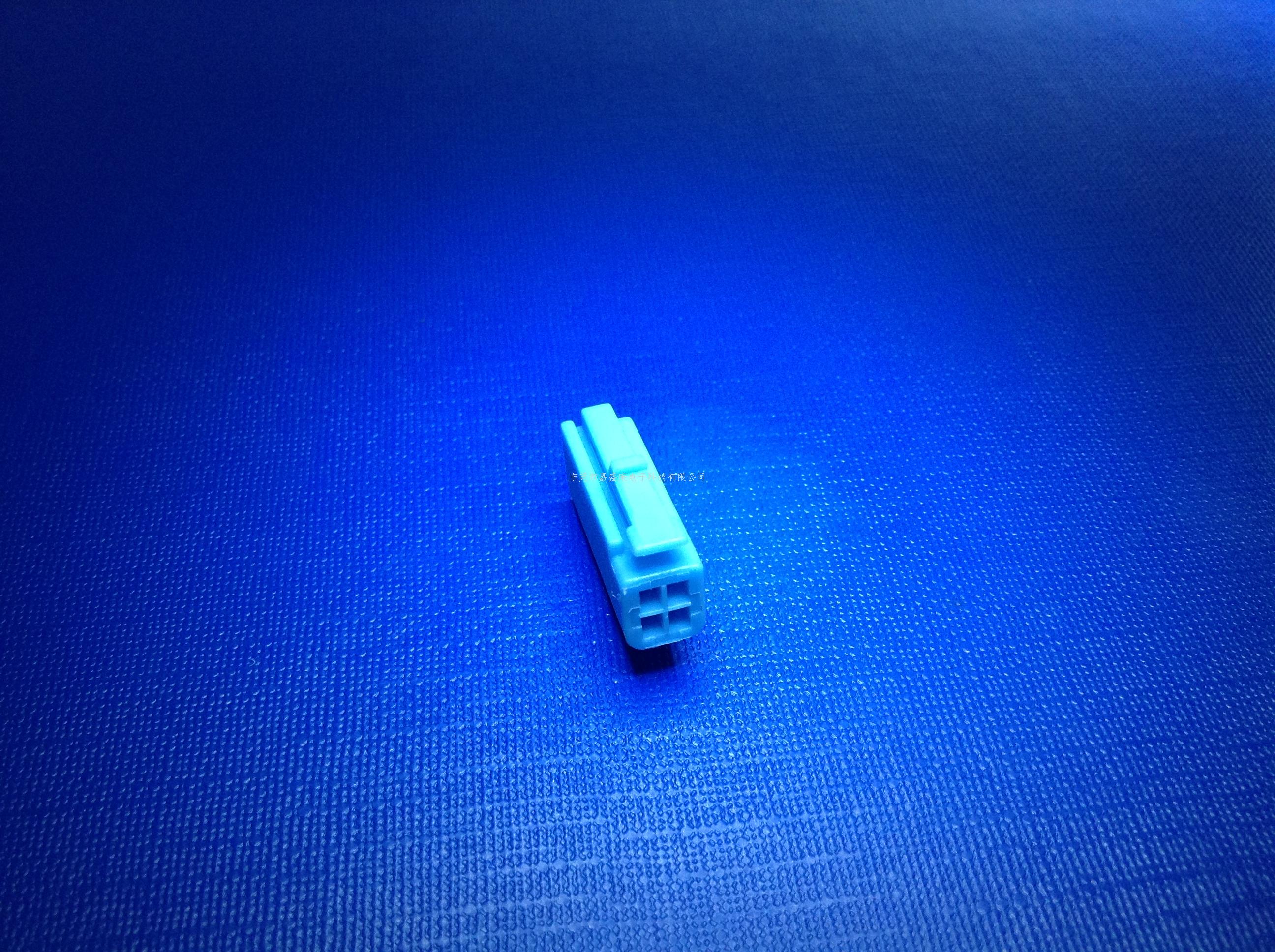 丰田RV4 4P公胶壳-A（蓝色）:22-1401-0807